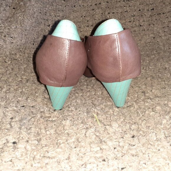 RAKISH HEELS-Rebekah Roy Stylist-Brown/Turquoise Leather-RARE-Size 39-Near Mint - Picture 4 of 6